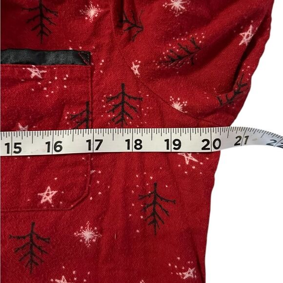 Ellen Tracy Pajama Set Womens Tree Star Red Black Christmas. Womens Size Small. - Picture 7 of 8